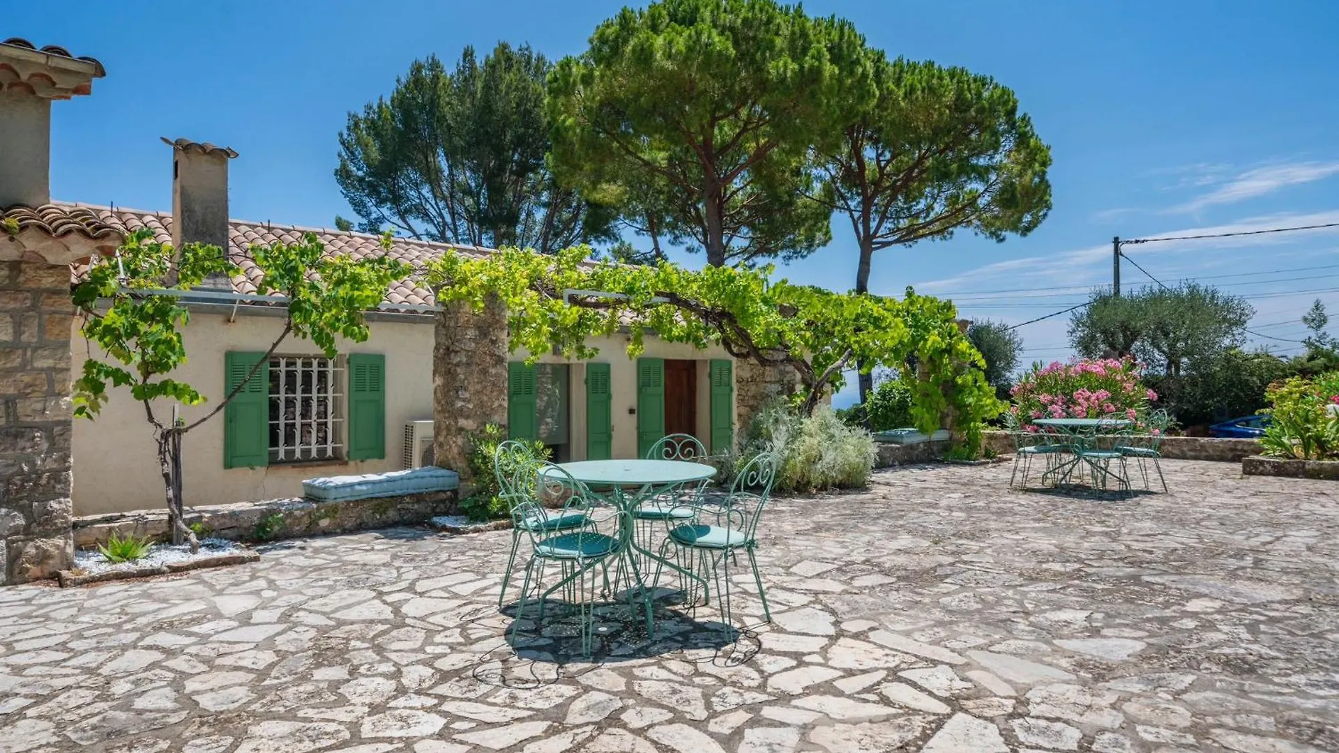 Hotel Domaine Des Encourdoules Vallauris Gasthof